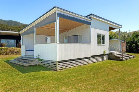 Photo of property in 1459d Anaura Road, Anaura Bay, Tokomaru Bay, 4079