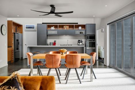 Photo of property in 61 Karamea Street, Whalers Gate, New Plymouth, 4310