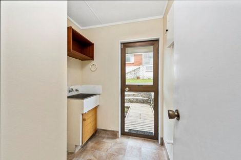 Photo of property in 12b Seaview Road, Otumoetai, Tauranga, 3110