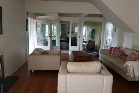 Photo of property in 16 Apihai Street, Orakei, Auckland, 1071