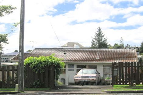 Photo of property in 1/40 View Road, Henderson, Auckland, 0612