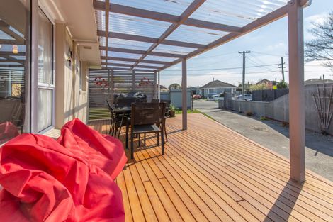 Photo of property in 26 Pembroke Street, Avondale, Christchurch, 8061