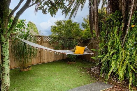 Photo of property in 10 Kowhai Road, Campbells Bay, Auckland, 0630