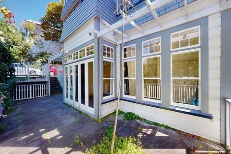 Photo of property in 44 Aurora Terrace, Kelburn, Wellington, 6012