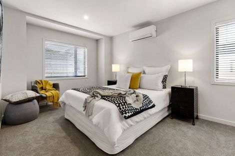 Photo of property in 4/20 Tui Glen Road, Birkenhead, Auckland, 0626