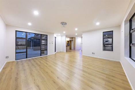 Photo of property in 19a Surrey Street, Hawera, 4610