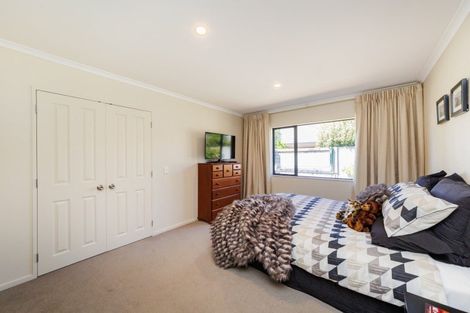 Photo of property in 2 Buttonwood Court, Milson, Palmerston North, 4414