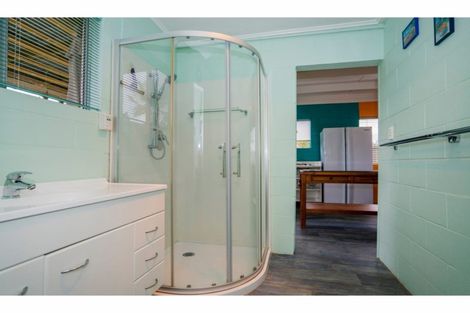 Photo of property in 196 Cook Drive, Whitianga, 3510