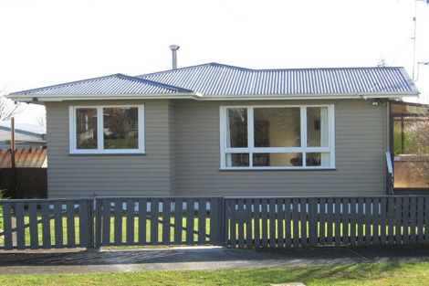 Photo of property in 8 Wanaka Place, Glenview, Hamilton, 3206