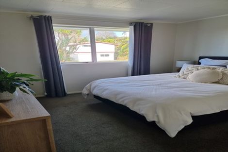 Photo of property in 73 Heta Road, Highlands Park, New Plymouth, 4312