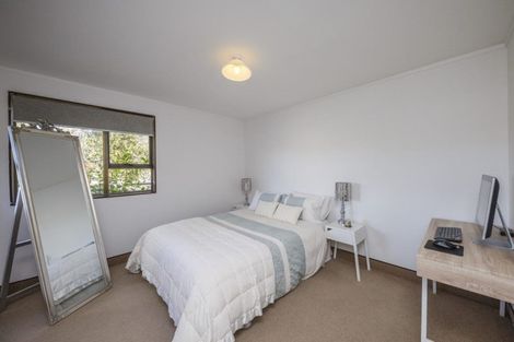 Photo of property in 28 Pencarrow Street, Highbury, Palmerston North, 4412