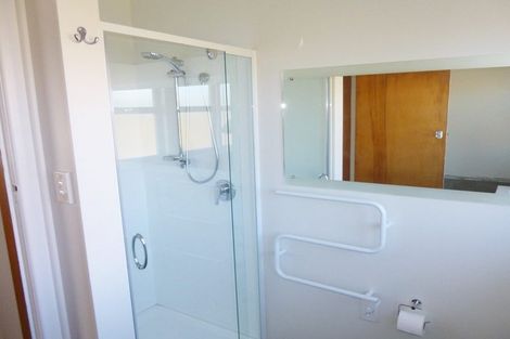 Photo of property in 1/28 Storey Avenue, Forest Lake, Hamilton, 3200