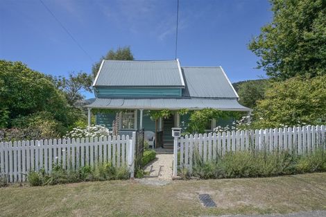Photo of property in 31 Aylmers Valley Road, Akaroa, 7520