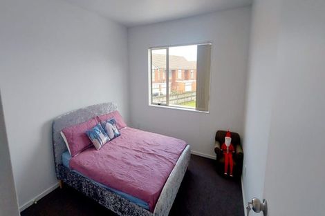 Photo of property in 1/17 Charlenne Close, Ranui, Auckland, 0612