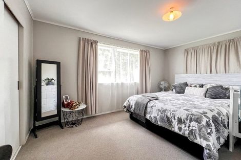 Photo of property in 1/27 Midgley Road, West Harbour, Auckland, 0618
