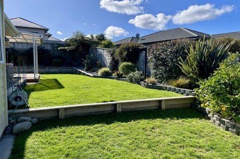 Photo of property in 23 James Nairn Grove, Riverstone Terraces, Upper Hutt, 5018