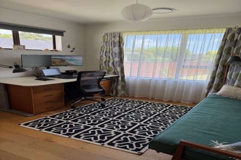 Photo of property in 7 Wakefield Grove, Waikanae, 5036