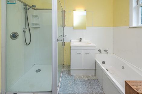 Photo of property in 1a Cambridge Street, Gonville, Whanganui, 4501