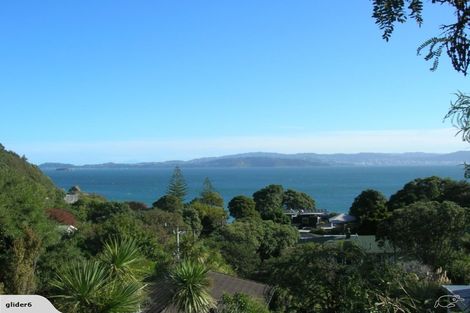 Photo of property in 5 Kaitawa Road, York Bay, Lower Hutt, 5013