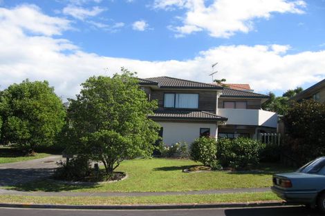 Photo of property in 1/2 Azure Grove, Unsworth Heights, Auckland, 0632