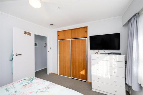 Photo of property in 21 Flower Street, Bulls, 4818