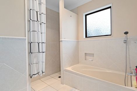 Photo of property in 19 Mcdonnell Street, Omokoroa, 3114