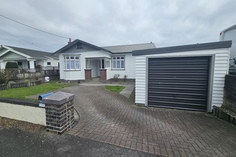 Photo of property in 46 Sackville Street, Fitzroy, New Plymouth, 4312