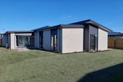 Photo of property in 72 Brenley Drive, Rolleston, 7614