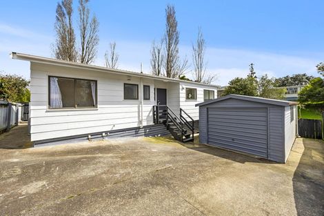 Photo of property in 2/10 Ennis Avenue, Pakuranga Heights, Auckland, 2010
