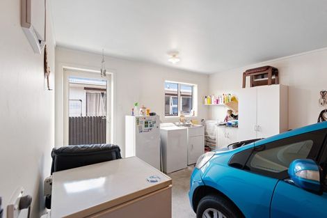 Photo of property in 124 Argyle Street, Mosgiel, 9024