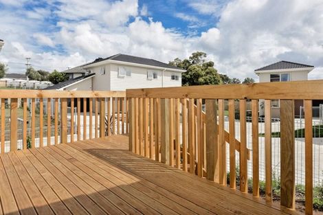 Photo of property in 11 Manatu Lane, Kelston, Auckland, 0602