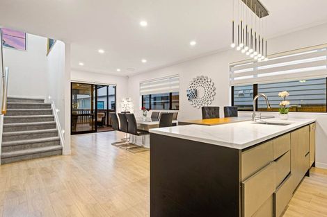 Photo of property in 19 Aklander Rise, Flat Bush, Auckland, 2019