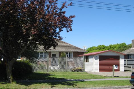 Photo of property in 35 Attlee Crescent, Bryndwr, Christchurch, 8053