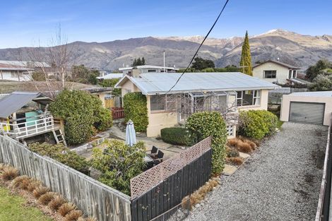 Photo of property in 60 Totara Terrace, Wanaka, 9305