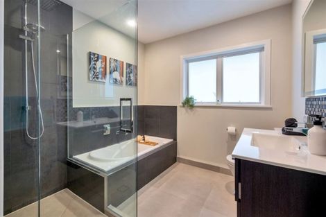 Photo of property in 1/20 Sunrise Avenue, Mairangi Bay, Auckland, 0630