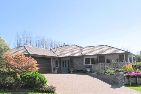 Photo of property in 3 Barraud Place, Pukehangi, Rotorua, 3015