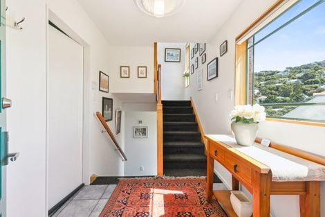 Photo of property in Mt Carmel Mews, 4/9 Arawa Road, Hataitai, Wellington, 6021