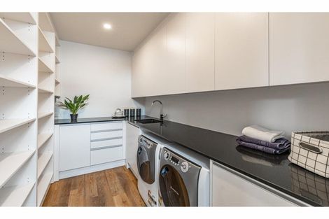 Photo of property in 2/3 Taylors Avenue, Bryndwr, Christchurch, 8052