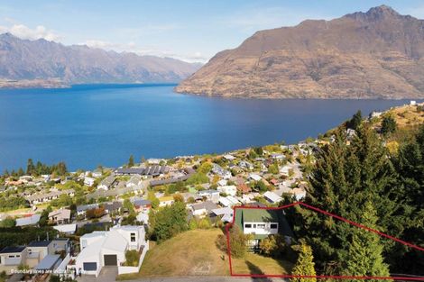 Photo of property in 1 Von Place, Fernhill, Queenstown, 9300