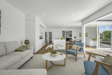 Photo of property in 23 Pukatea Street, Eastbourne, Lower Hutt, 5013