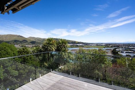 Photo of property in 3 Roland Lane, Mount Pleasant, Christchurch, 8081