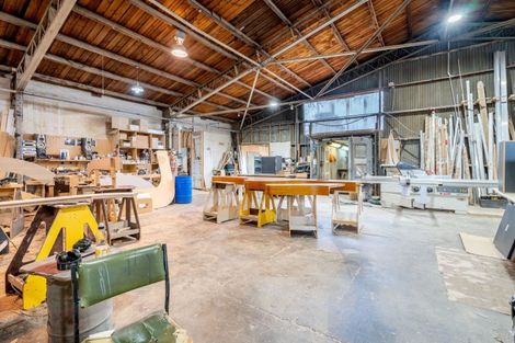 Photo of property in 3/304 Great North Road, Henderson, Auckland, 0612