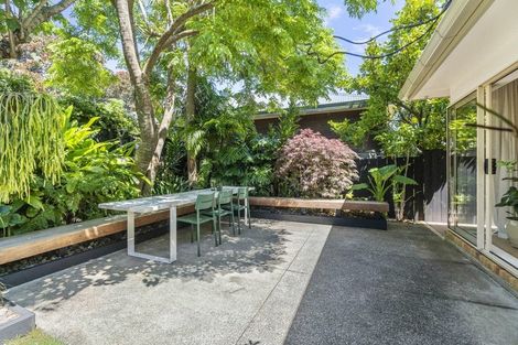 Photo of property in 1/9 Alma Road, Milford, Auckland, 0620