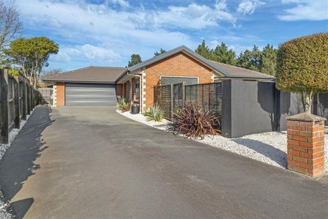 Photo of property in 5 Amoka Crescent, Parklands, Christchurch, 8083