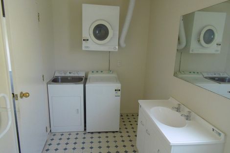 Photo of property in 104 Elizabeth Street, Riccarton, Christchurch, 8041