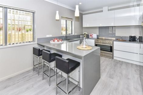 Photo of property in 11 Stonedale Drive, Pukekohe, 2120