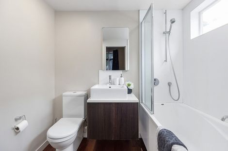 Photo of property in 121 Aro Street, Aro Valley, Wellington, 6021