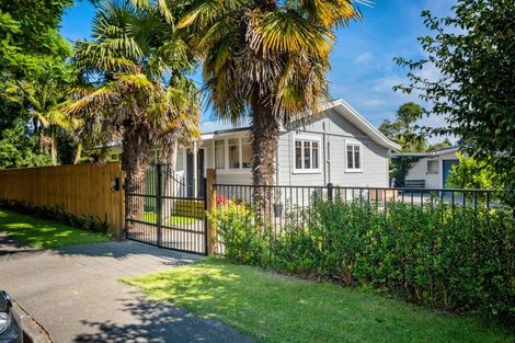 Photo of property in 7 Gow Avenue, Haumoana, 4102