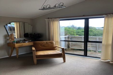 Photo of property in 64 Dale Road, Raumati South, Paraparaumu, 5032