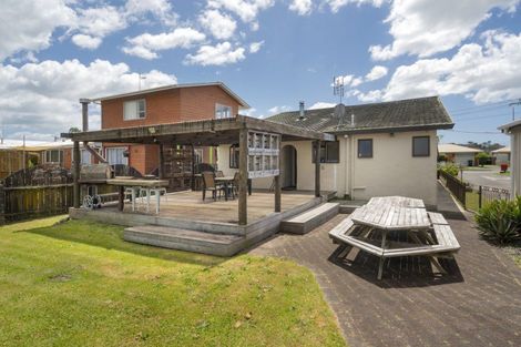 Photo of property in 15 Pemberton Crescent, Greerton, Tauranga, 3112